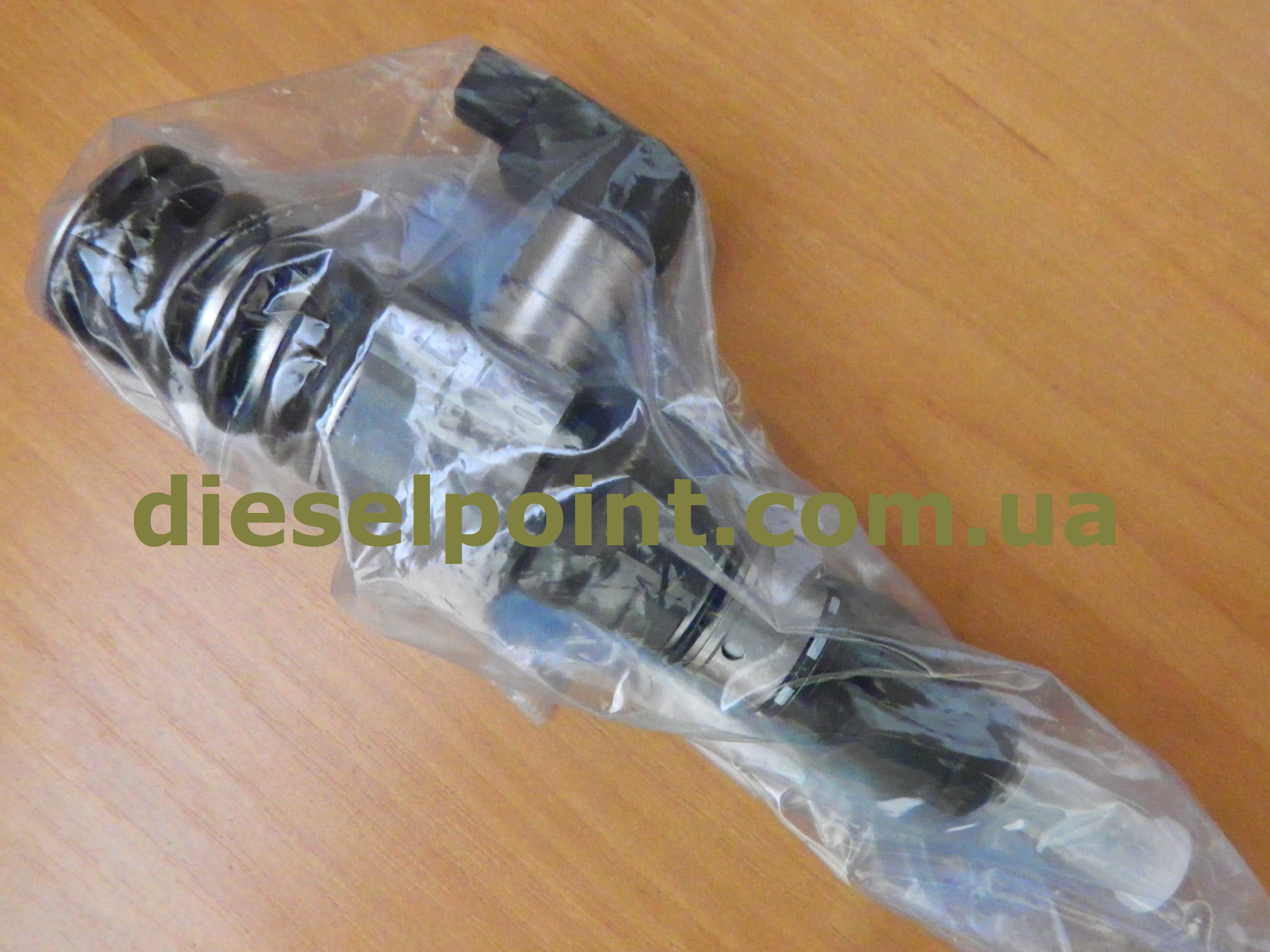 НОВАЯ насос-форсунка 03G130073T к автомобилям VW Passat B6 2.0TDI 125kW (170ps)