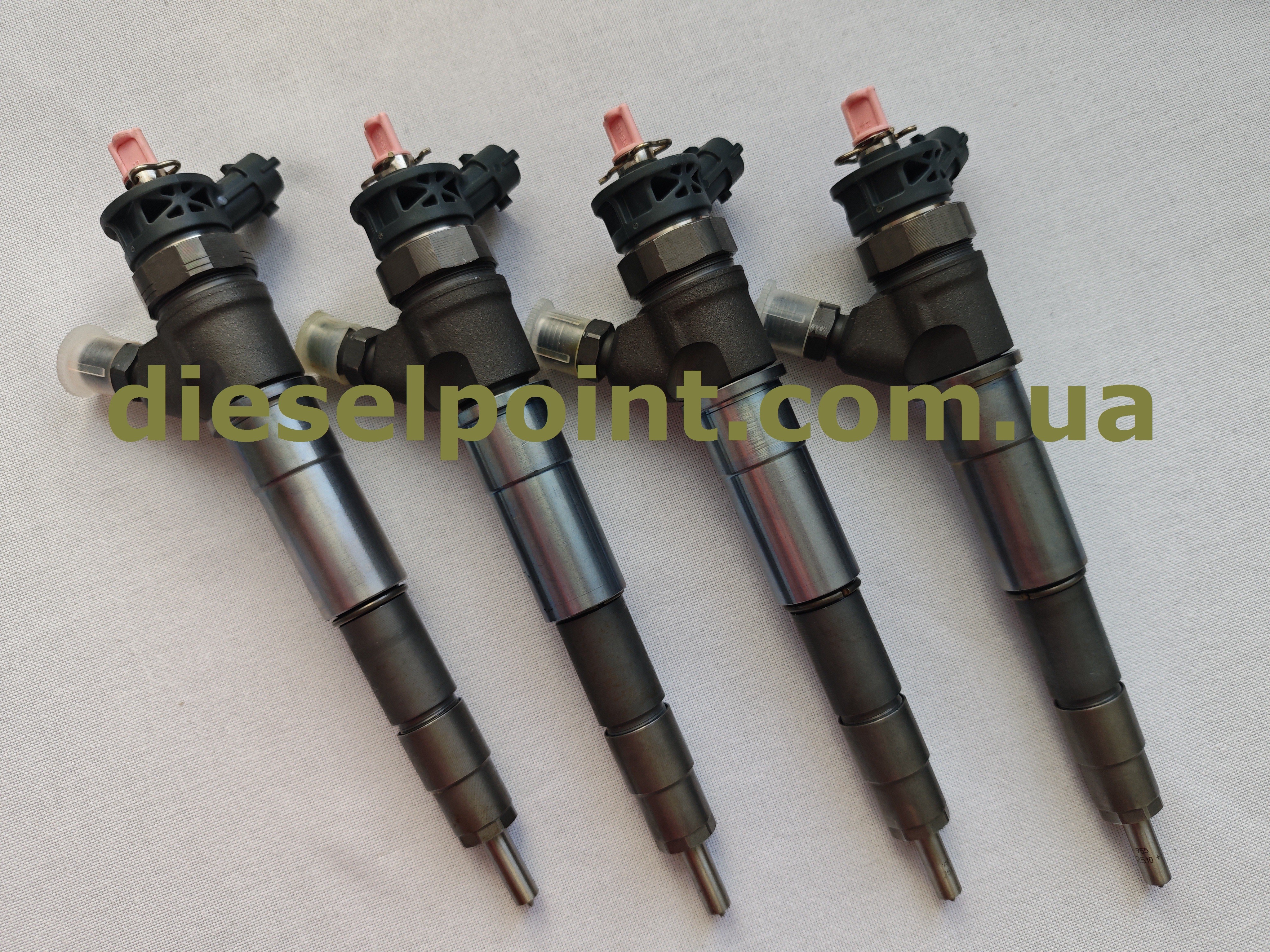 0445110728 форсунка BOSCH нова оригінал Renault Group 2.0DCi