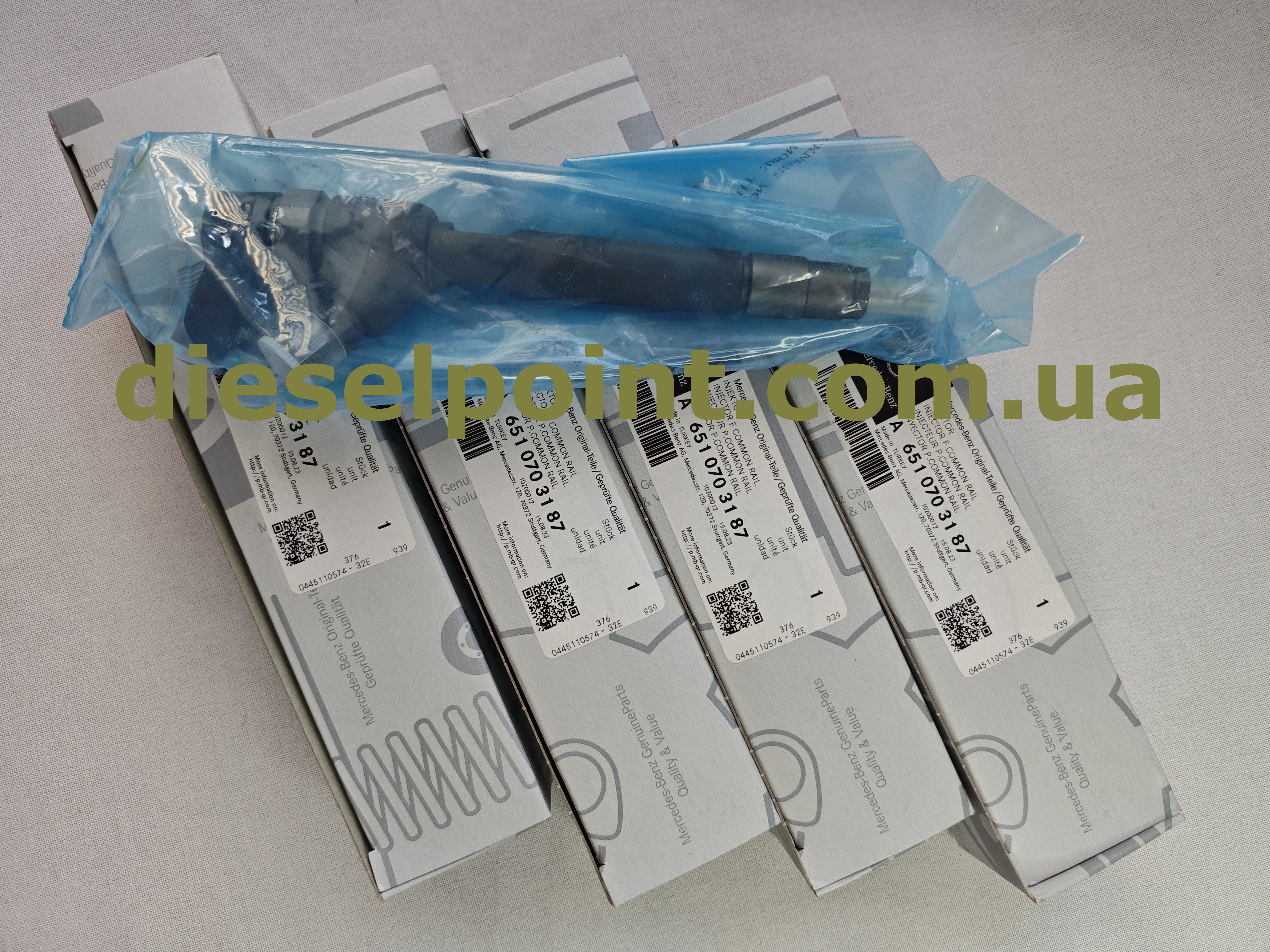 A6510703187 форсунка BOSCH новая оригинальная Mercedes Vito OM651 2.2CD